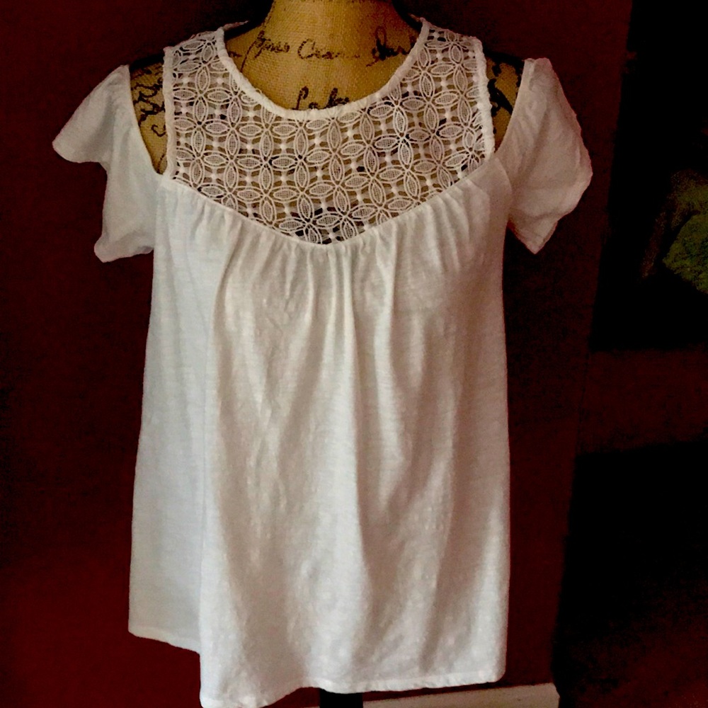 Feminine white lace top with open cap sleeves